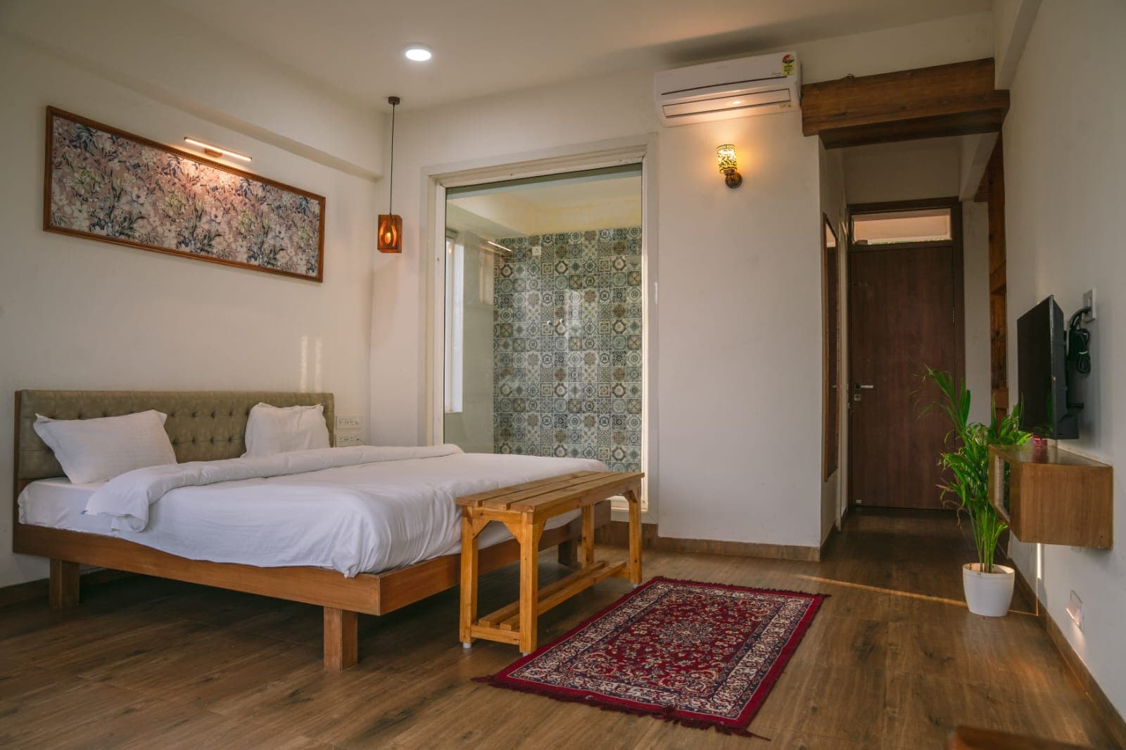 Superior King Room